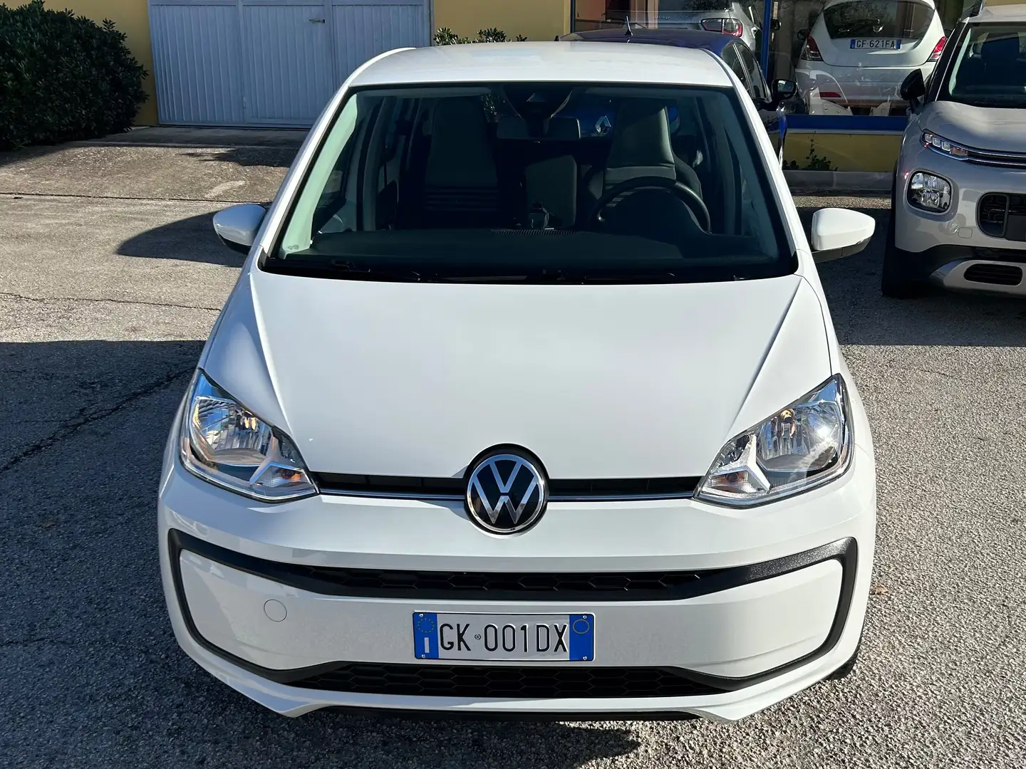 Volkswagen up! up! 5p 1.0 eco Move 68cv my20 Bianco - 1