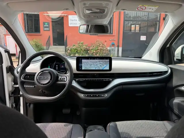 Fiat 500 view 8
