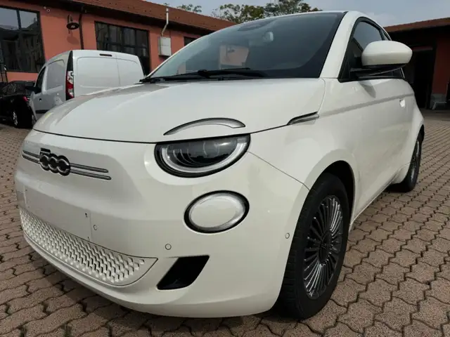 2026 Fiat 500 in White for sale