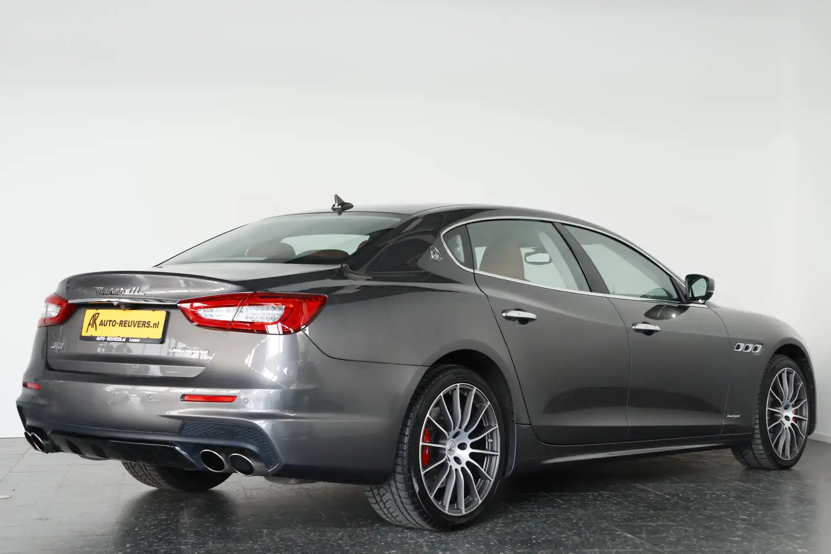 Maserati Quattroporte (nieuw model) 3.0 S Q4 AWD / Luxury Line / Bi Xeno Gris - 2