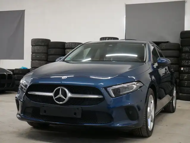 Mercedes-Benz A 250 e PROGRESSIVE AMBI MBEAM TOTWI R-KAM LED