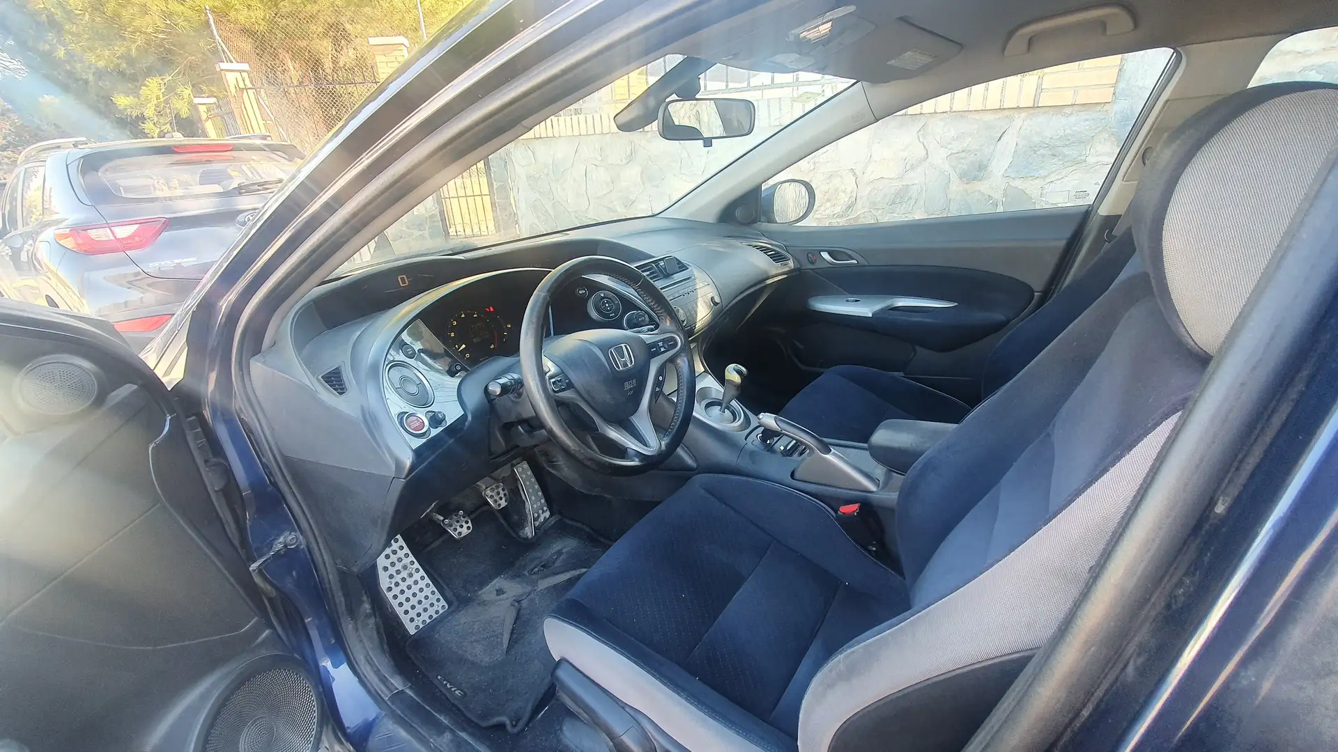 Honda Civic 1.8 i-VTEC Sport Bleu - 2