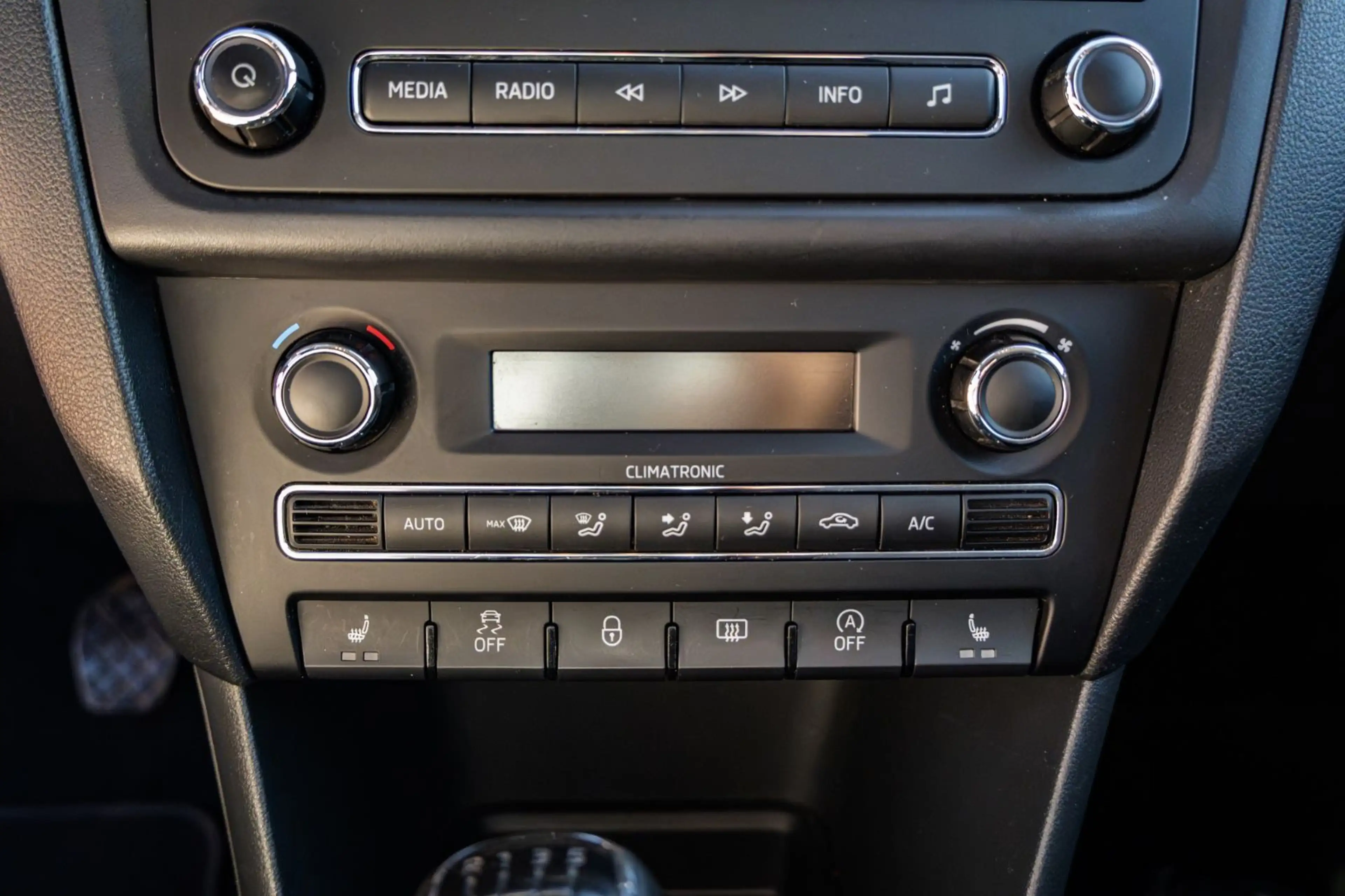 Skoda Rapid/Spaceback Elegance/ Top gepflegt — photo 12