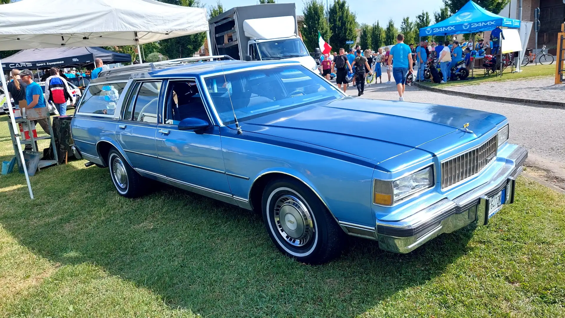 Chevrolet Caprice wagon - 2