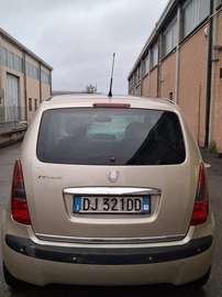 Musa  1.4 16v Platino Plus s/navi