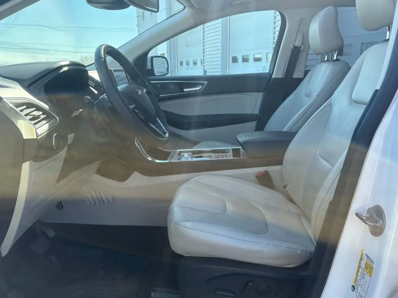 Ford Edge снимка Ford Edge