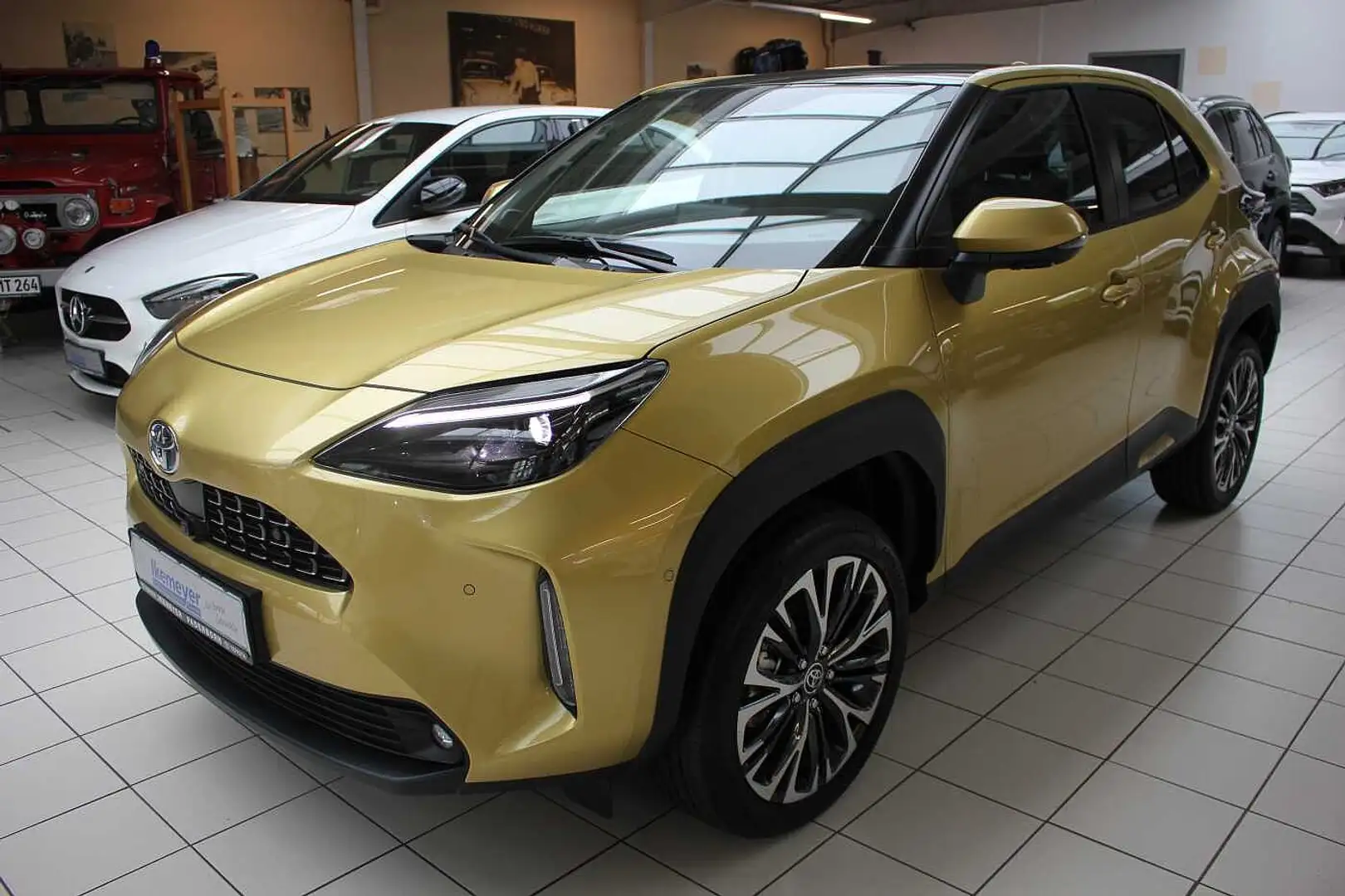 Toyota Yaris Cross Hybrid Elegant Style Vision-Paket HUD Panoramadach Gold - 1