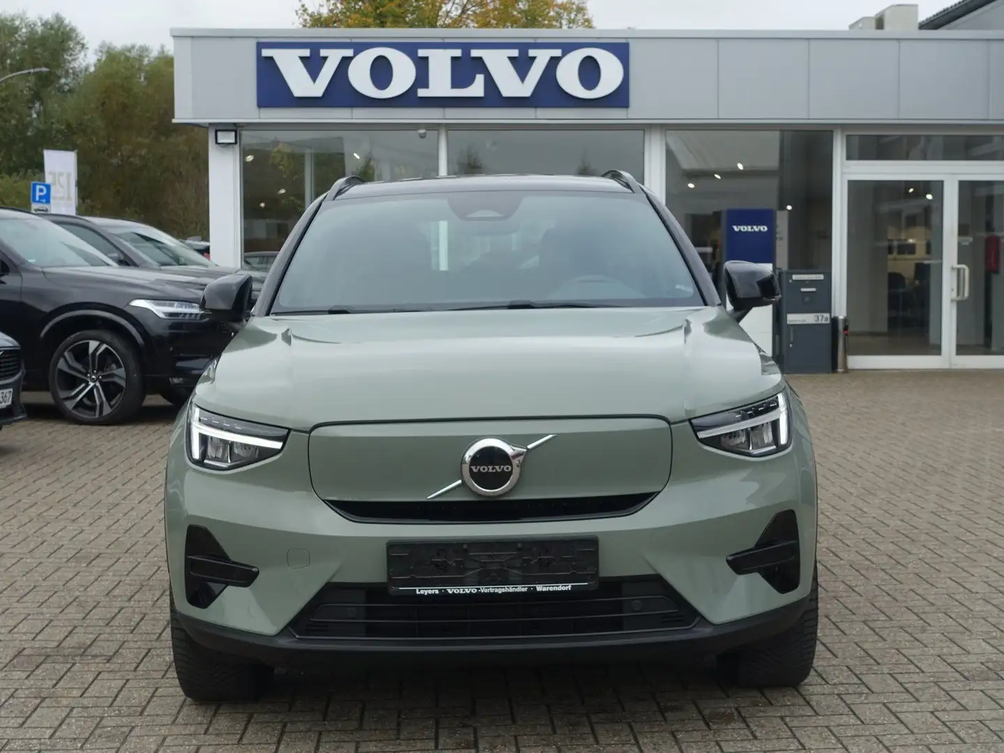 Volvo XC40 Recharge Single Motor Plus/Kamera/Lenkradhz Grün - 2