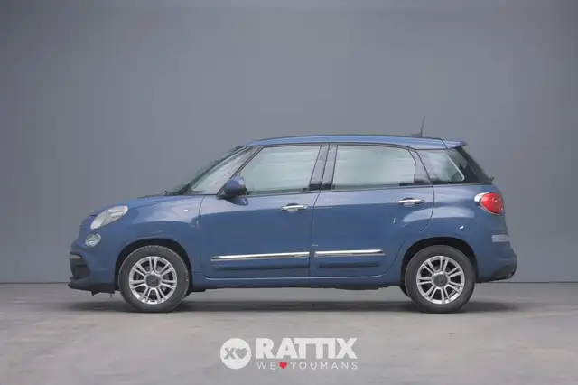 Fiat 500l view 2