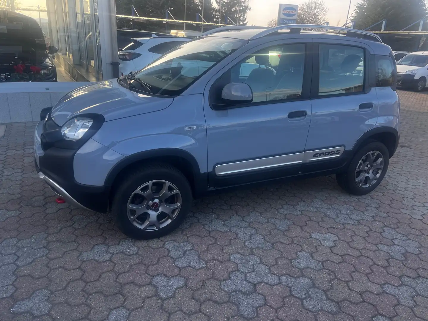 Fiat New Panda CROSS srebrna - 1