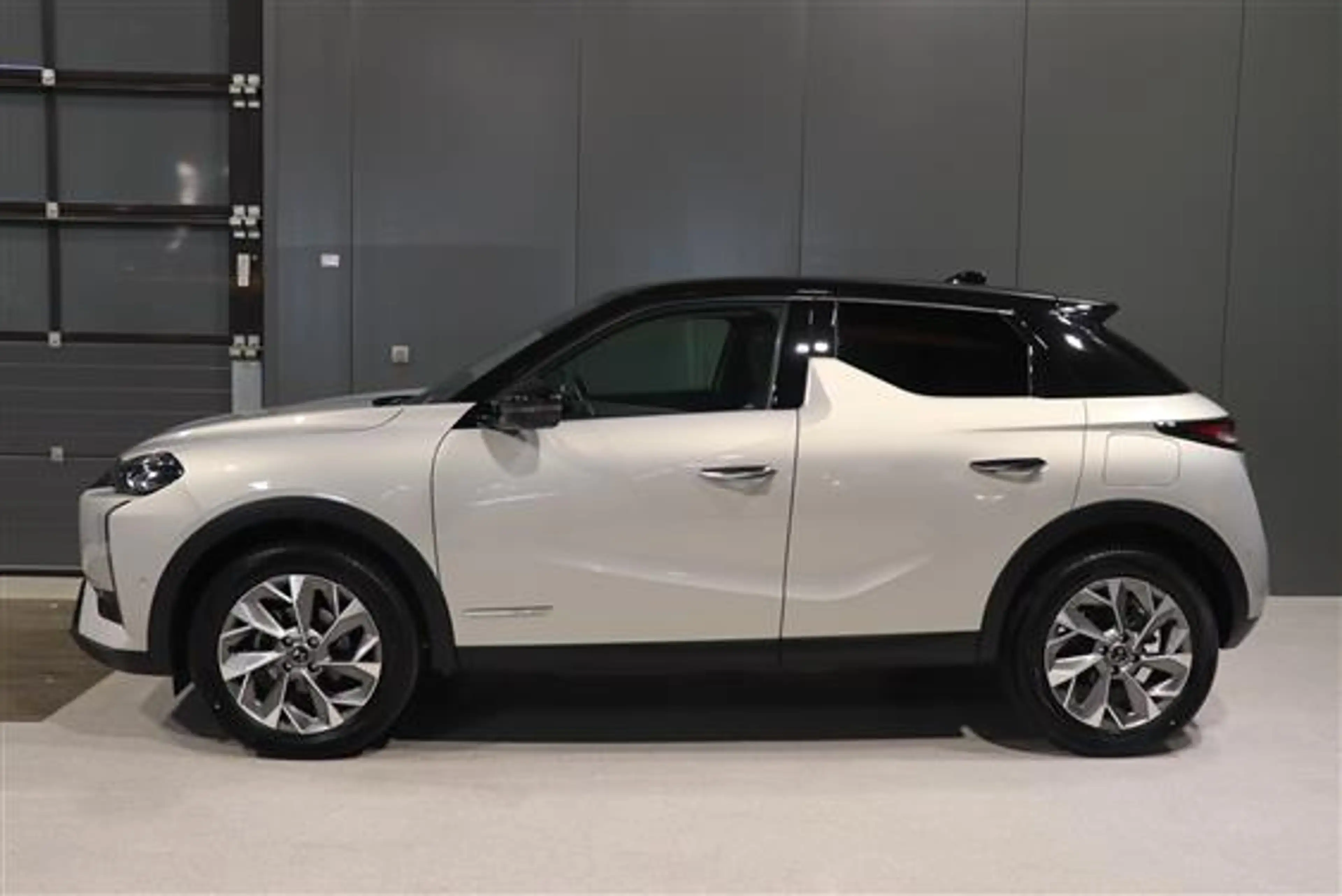 DS Automobiles DS 3 1.2 Turbo 130 ESPRIT DE VOYAGE — photo 3