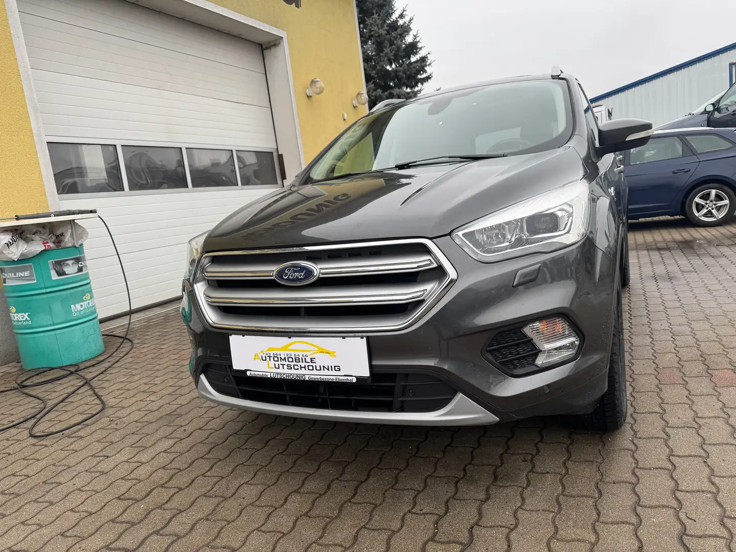 Ford Kuga Kuga Titanium 1.5 Diesel Grau - 1