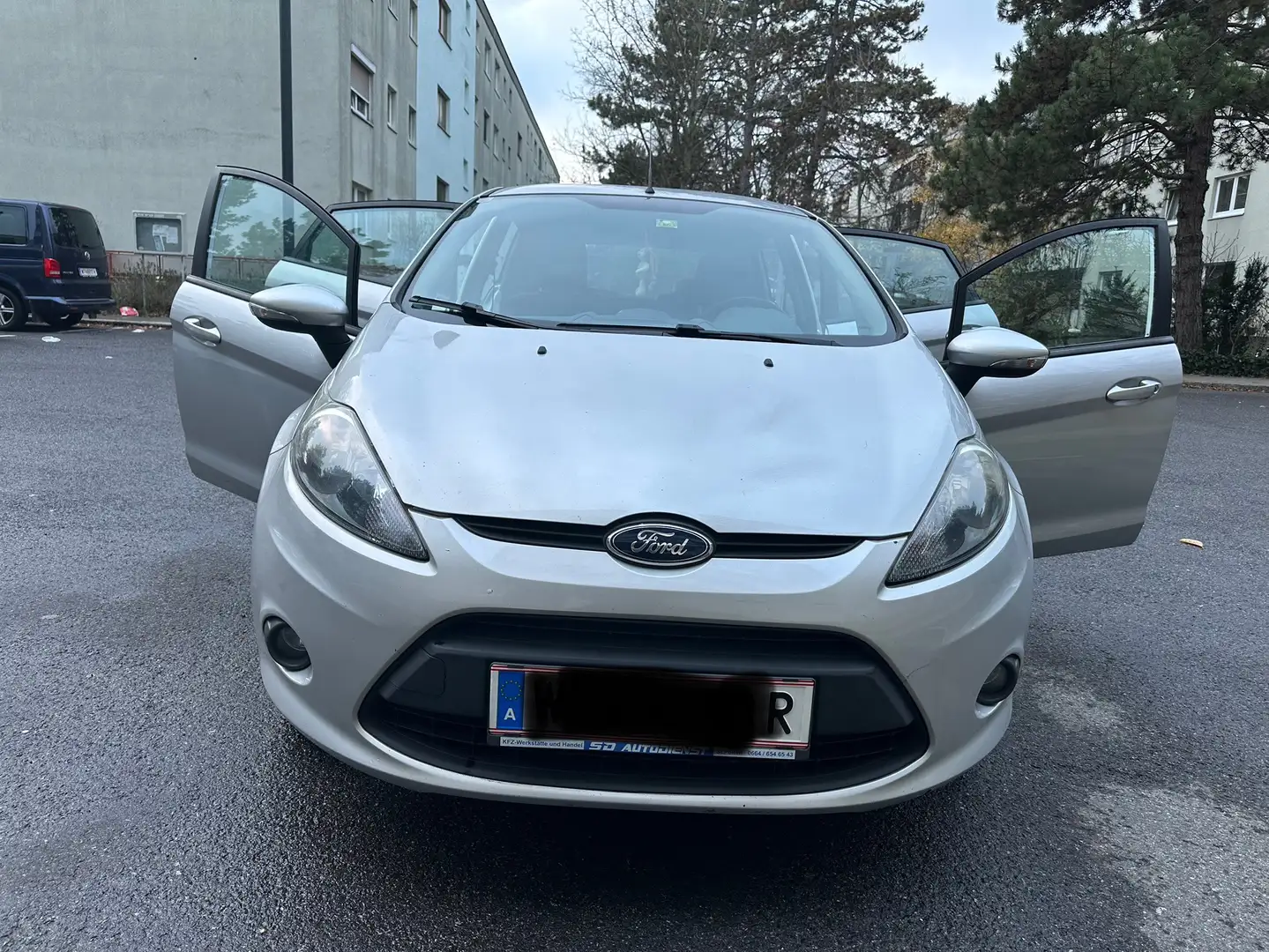 Ford Fiesta 1.25 Ambiente Grau - 1