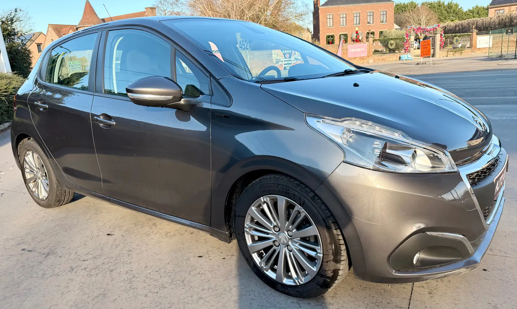 Peugeot 208 208 Signature S Gris - 2