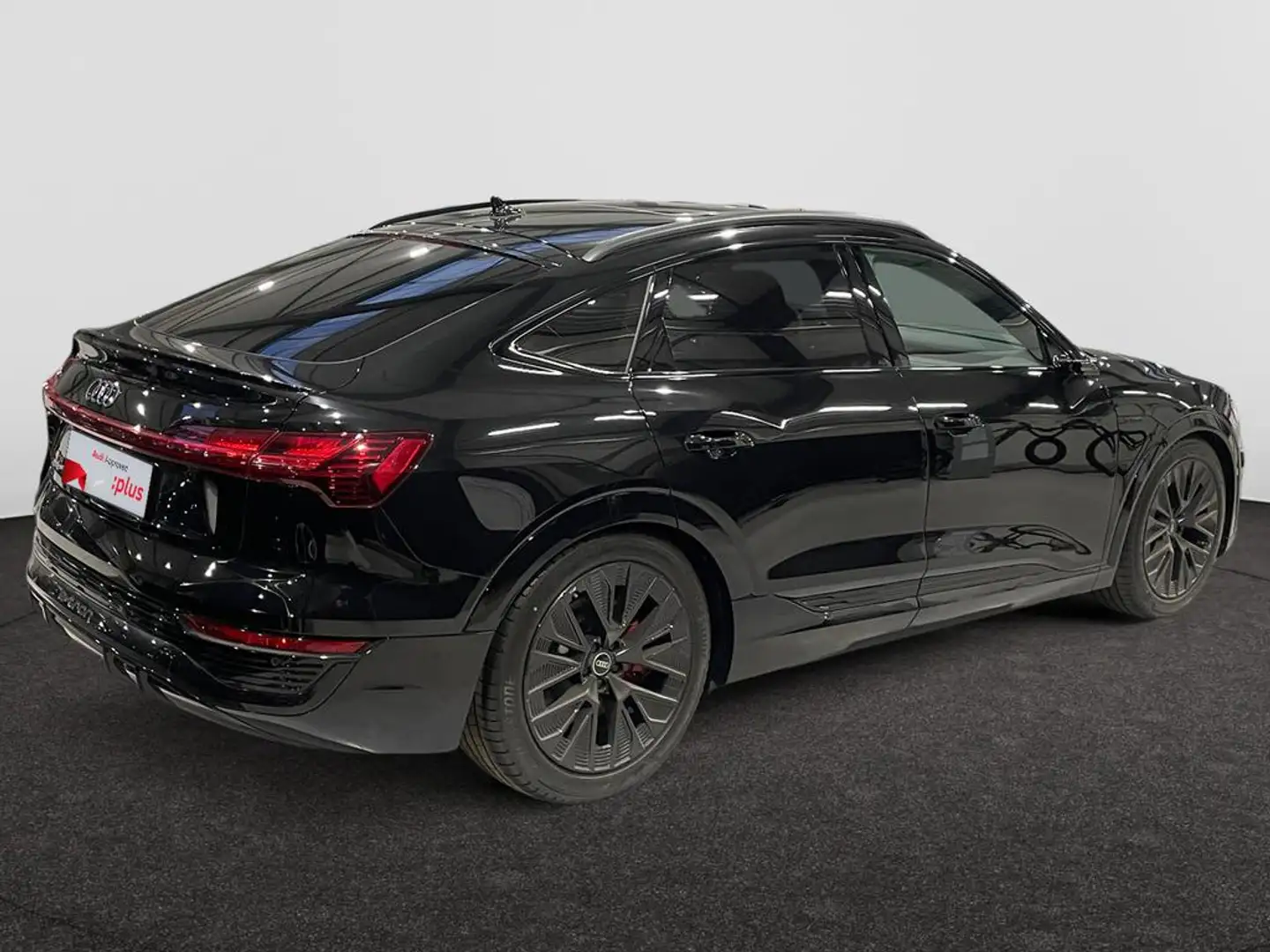 Audi Q8 e-tron Sportback 55 e-Tron Quattro Competition 408CH Noir - 2