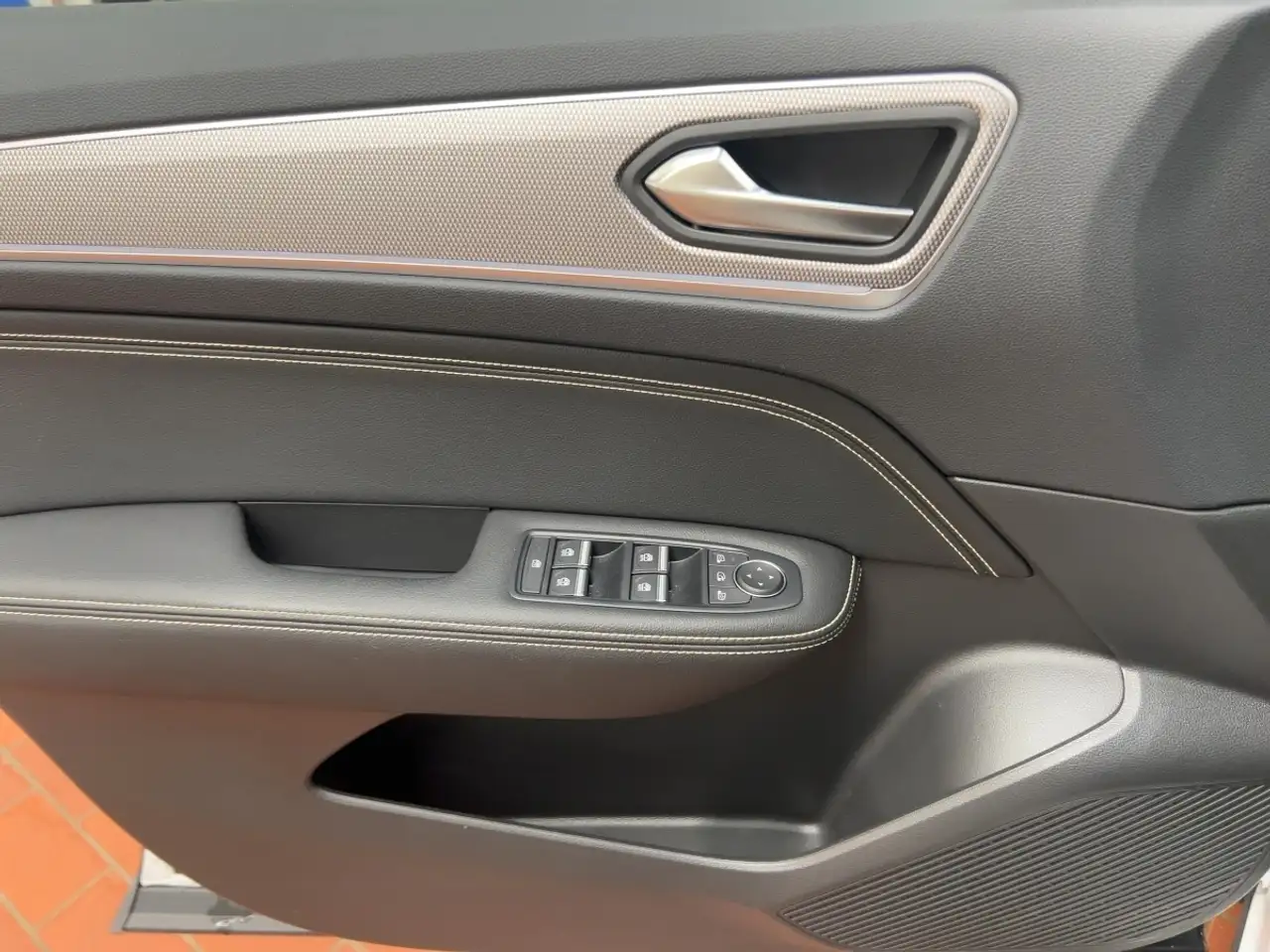 Renault Arkana TECHNO Mild Hybrid 140 EDC Apple CarPlay BT, миниатюра 18