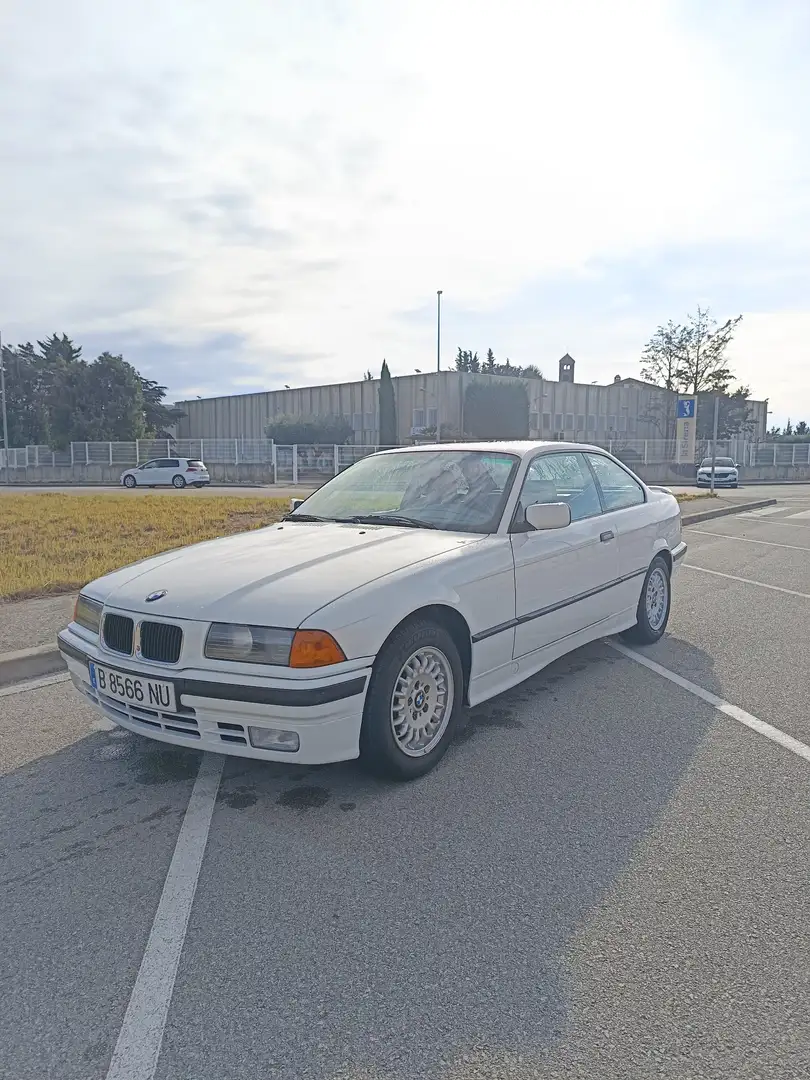BMW 320 320i Coupé Aut. - 2