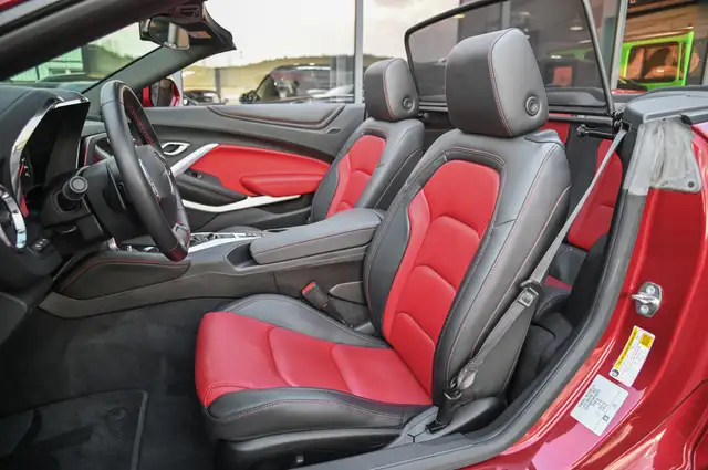 Chevrolet Camaro view 12