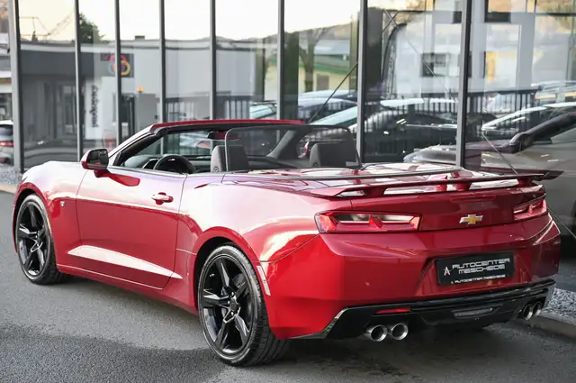 Chevrolet Camaro view 5