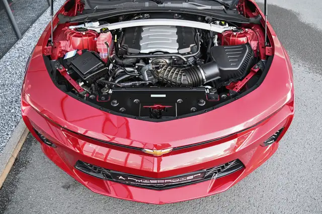 Chevrolet Camaro view 7