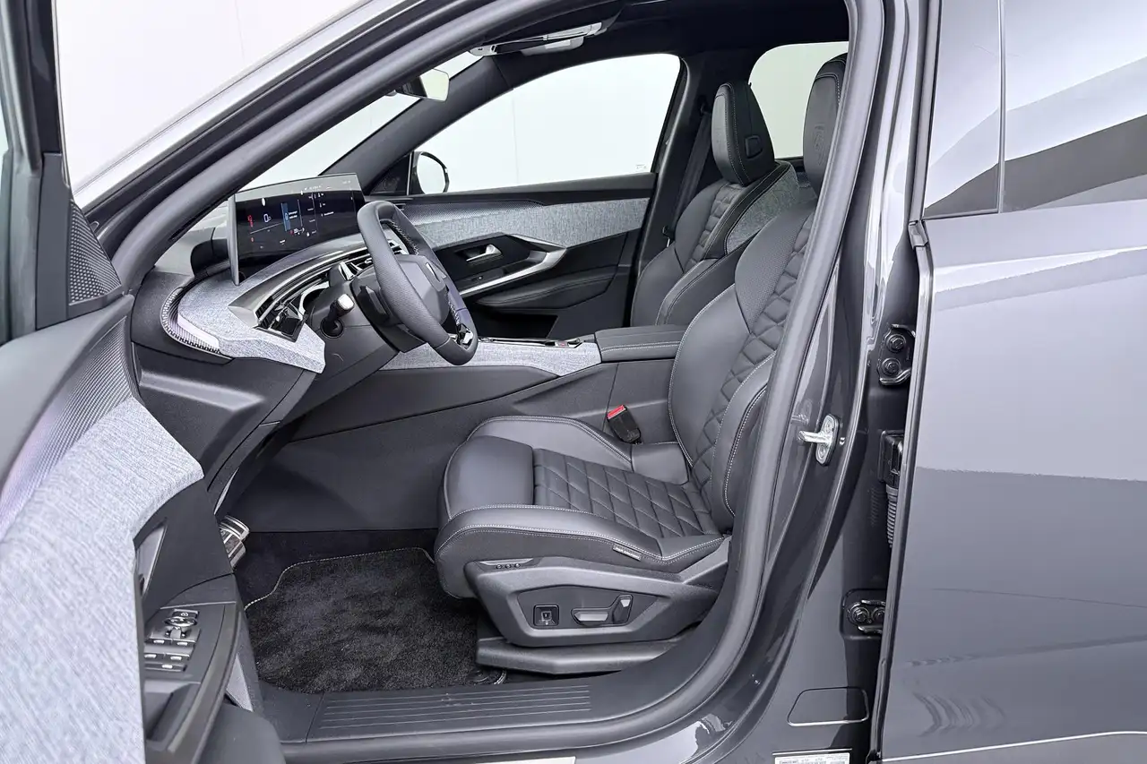 Peugeot 5008 2026 — фото 15