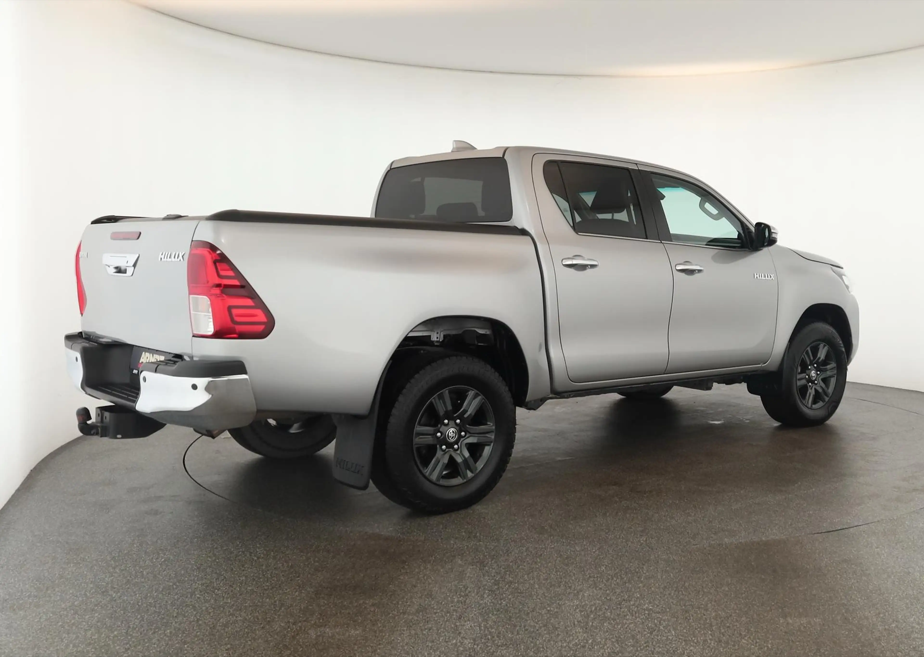 Toyota Hilux Double Cab 2.8 4x4 Comfort Nav ACC Kam AHK — photo 5