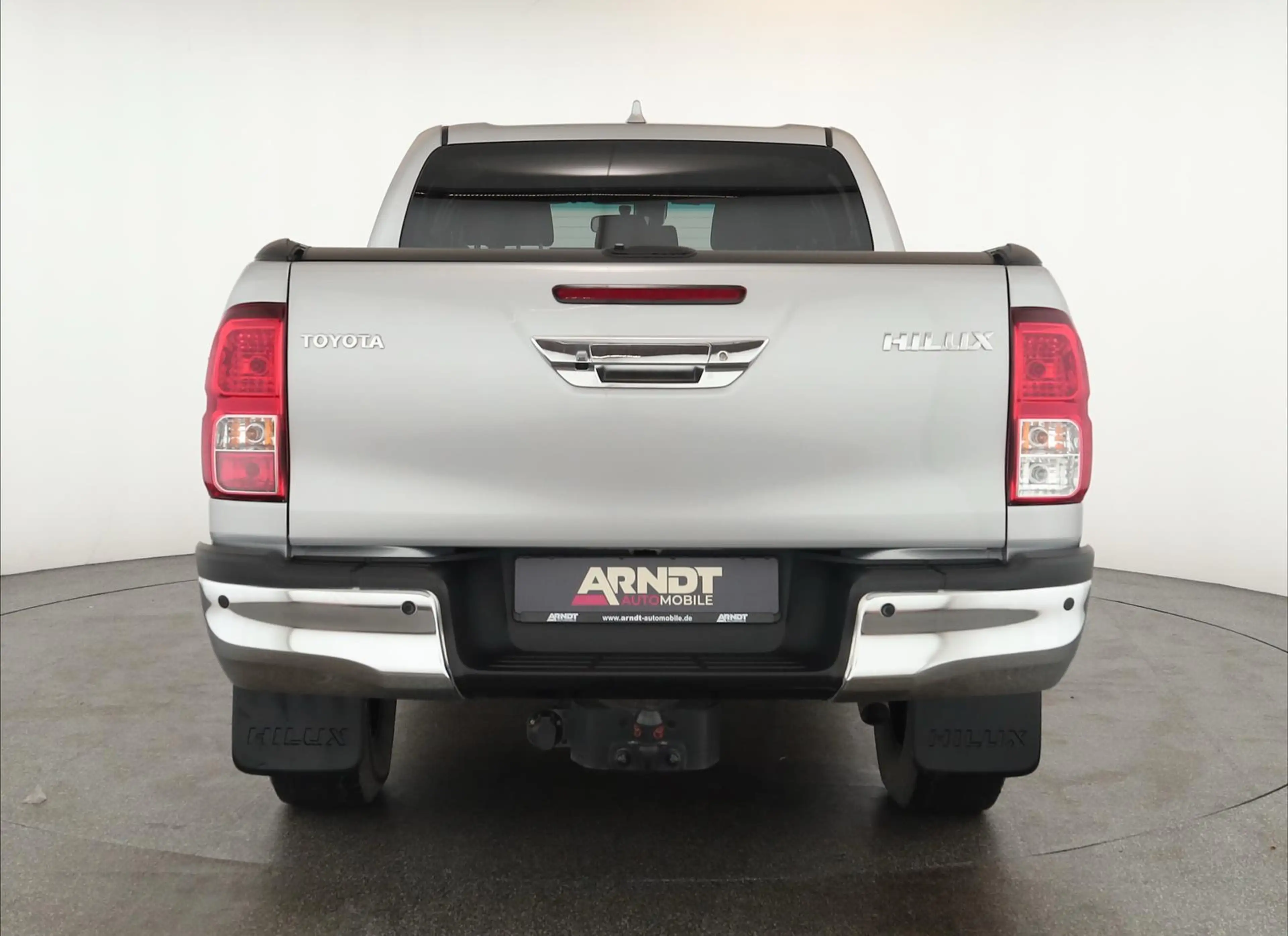 Toyota Hilux Double Cab 2.8 4x4 Comfort Nav ACC Kam AHK — photo 6
