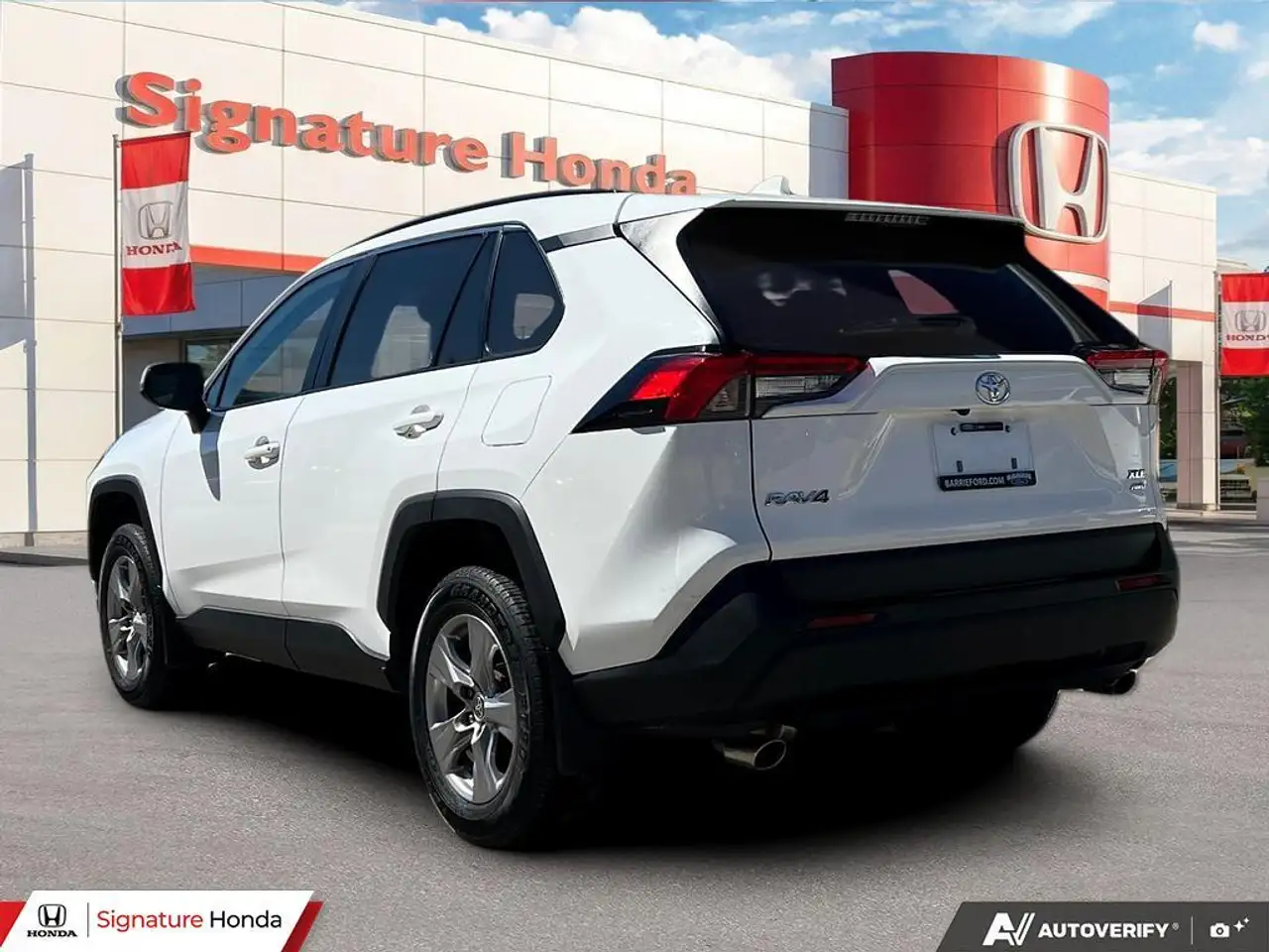 Toyota RAV 4 снимка Toyota RAV 4