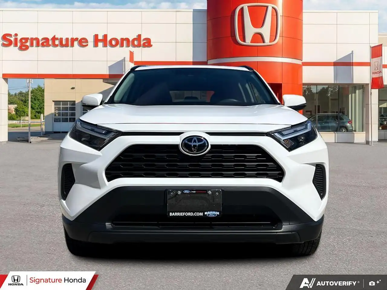 Toyota RAV 4 снимка Toyota RAV 4
