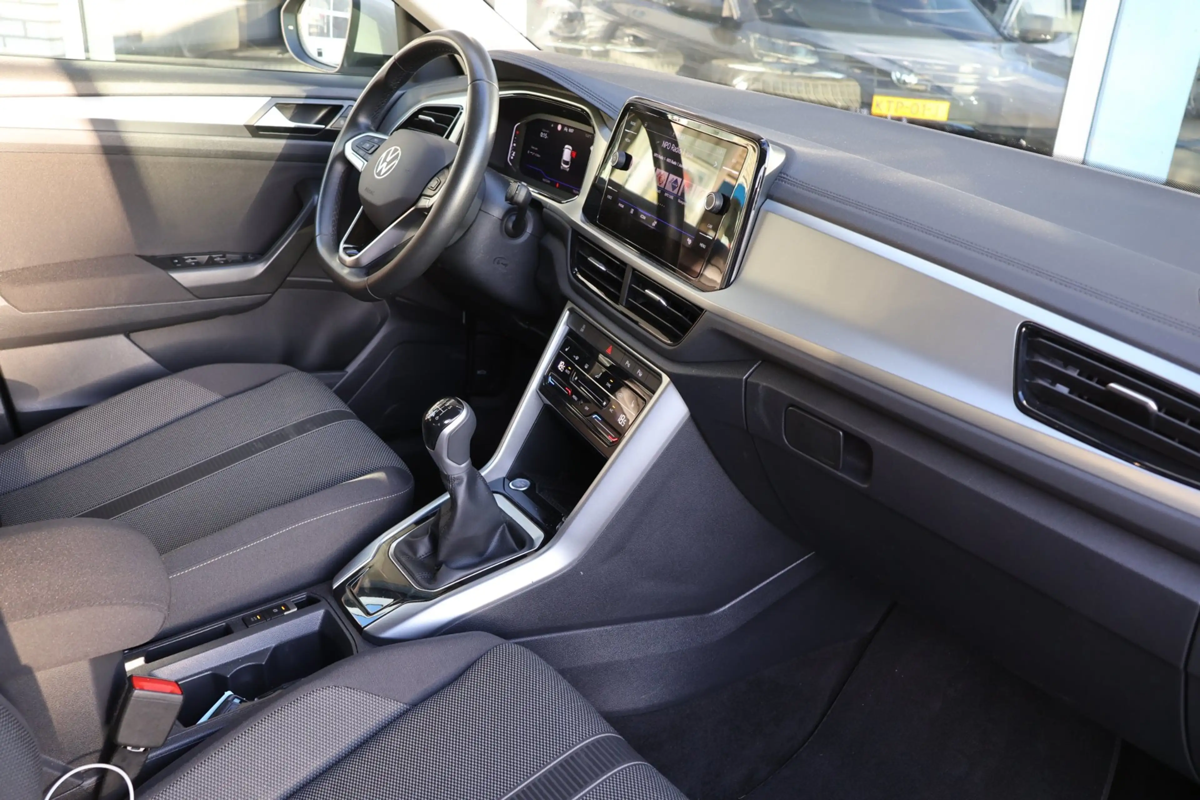 Volkswagen T-Roc 1.0 TSI Life Business Carplay Stoel/stuurverwarmin — photo 23