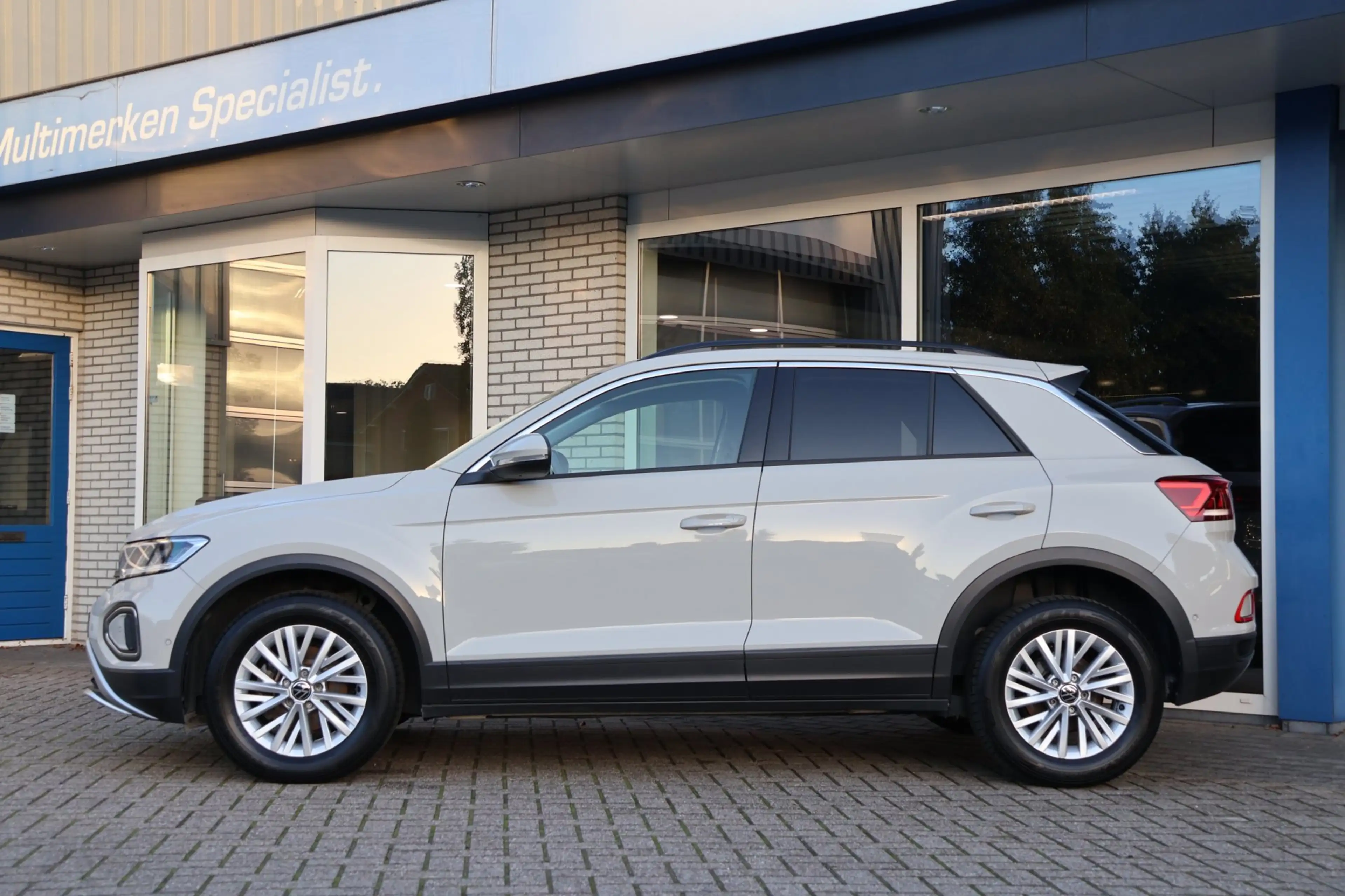 Volkswagen T-Roc 1.0 TSI Life Business Carplay Stoel/stuurverwarmin — photo 9