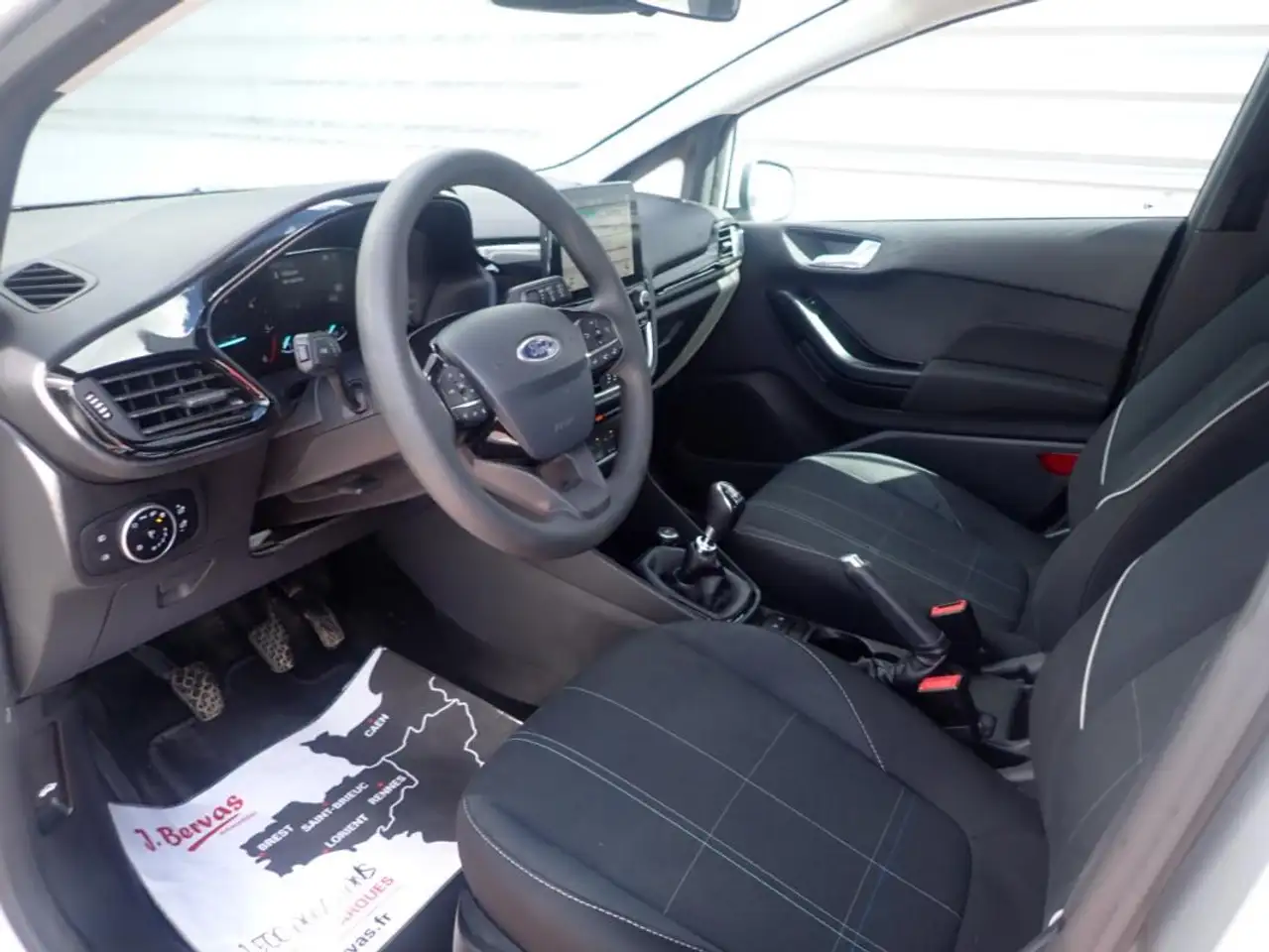 Ford Fiesta 5 portes — photo 4