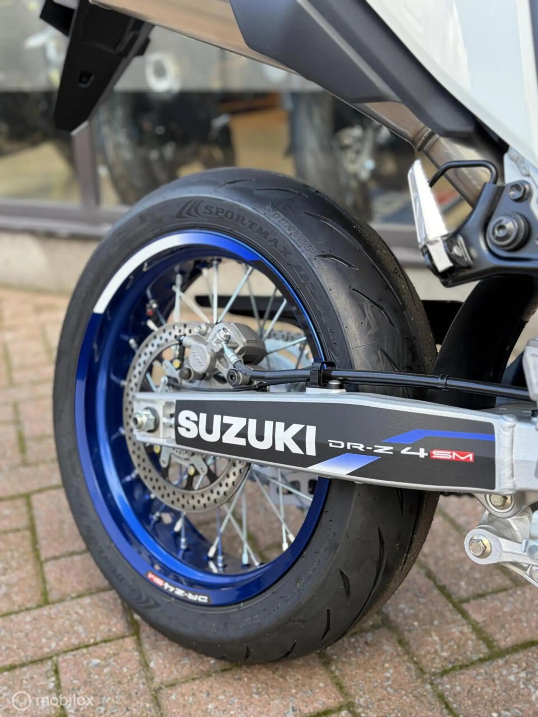 Suzuki DR-Z4SM A2 PROMOTIE — photo 9