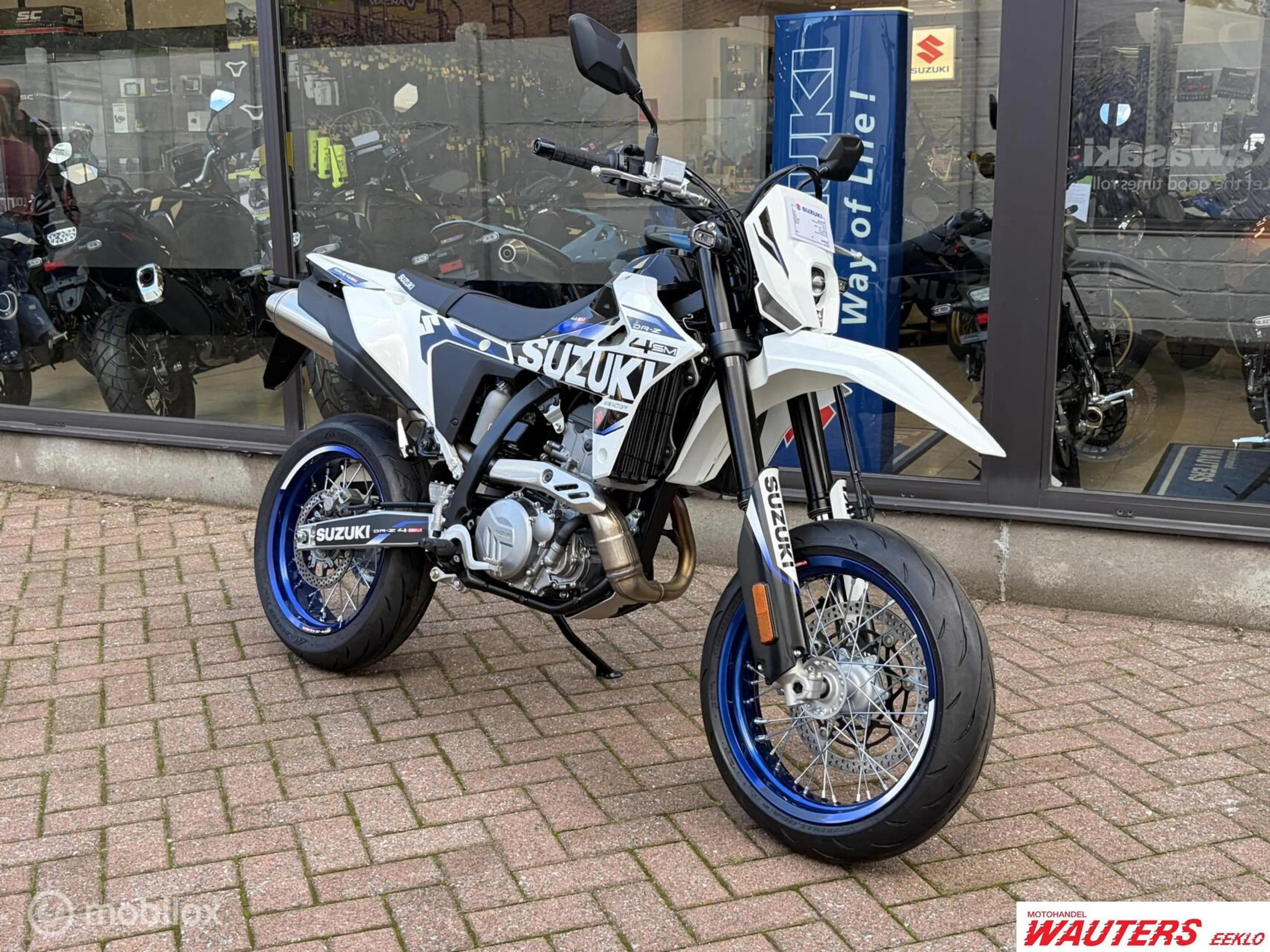 Suzuki DR-Z4SM A2 PROMOTIE — photo 2