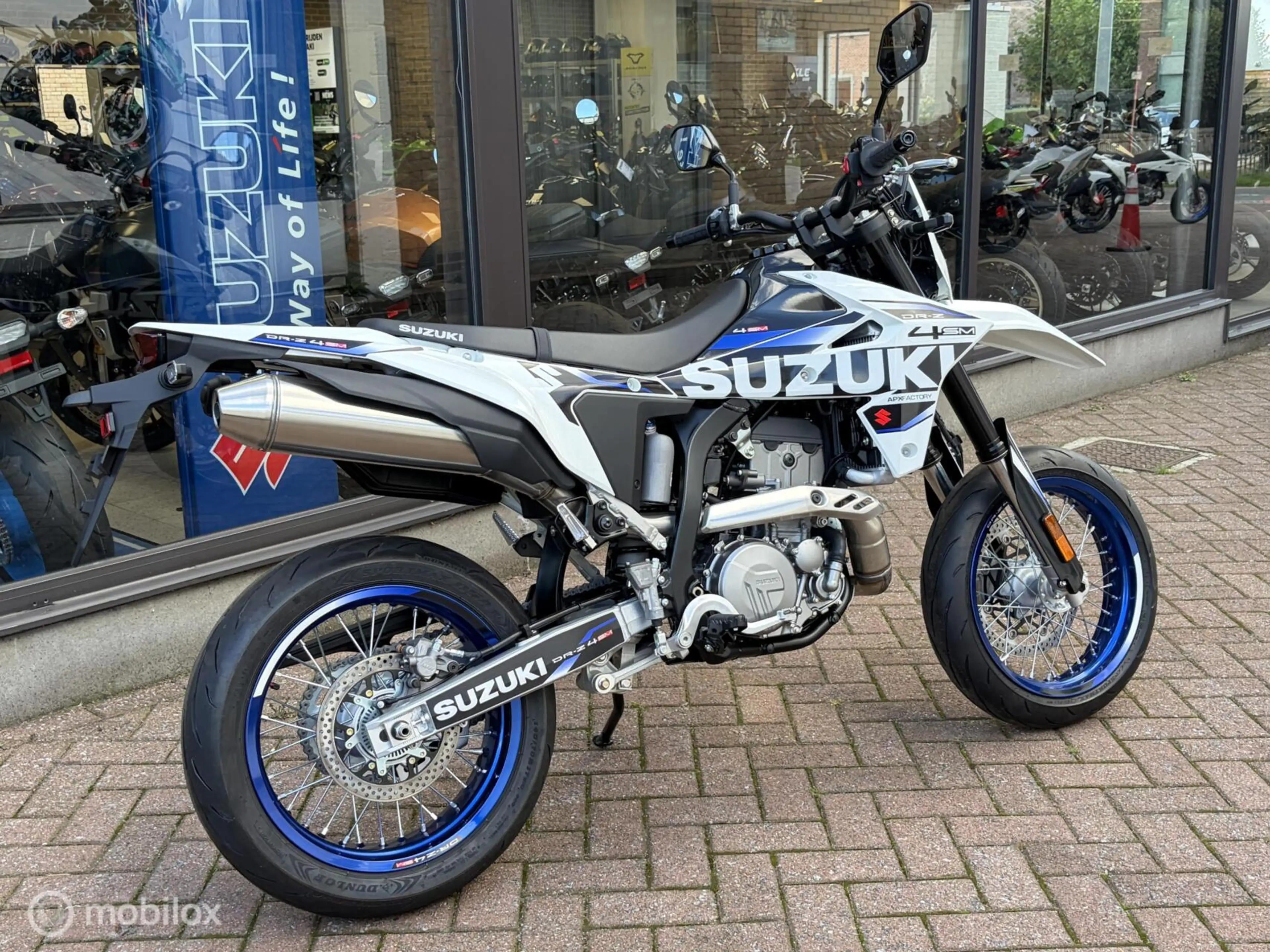 Suzuki DR-Z4SM A2 PROMOTIE — photo 5