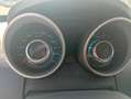 Mahindra XUV500 2.2D W8 FWD Weiß - thumbnail 5