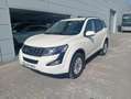 Mahindra XUV500 2.2D W8 FWD Weiß - thumbnail 2
