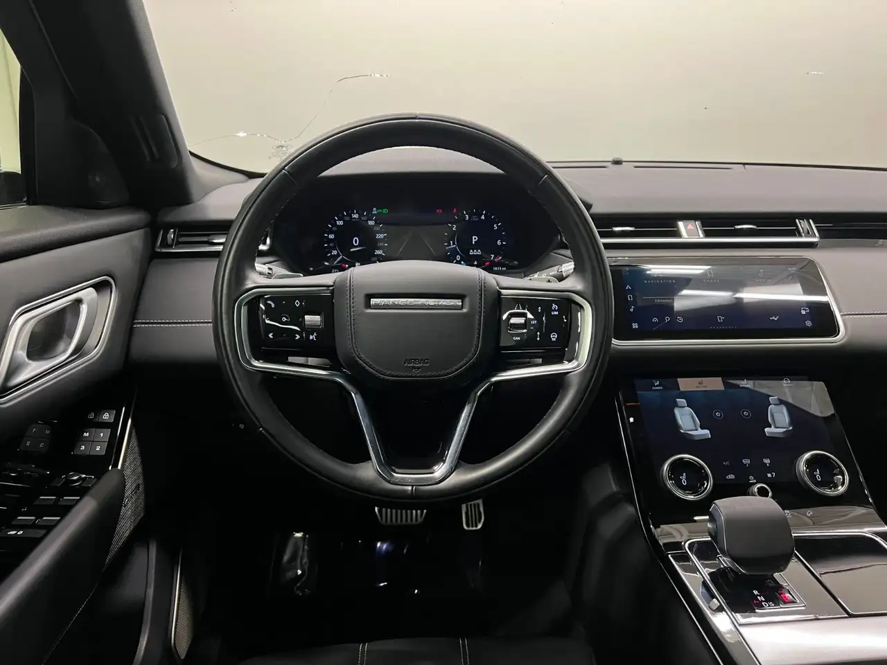 Land Rover Range Rover Velar снимка Land Rover Range Rover Velar