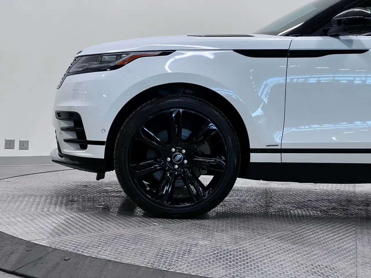 Land Rover Range Rover Velar снимка Land Rover Range Rover Velar