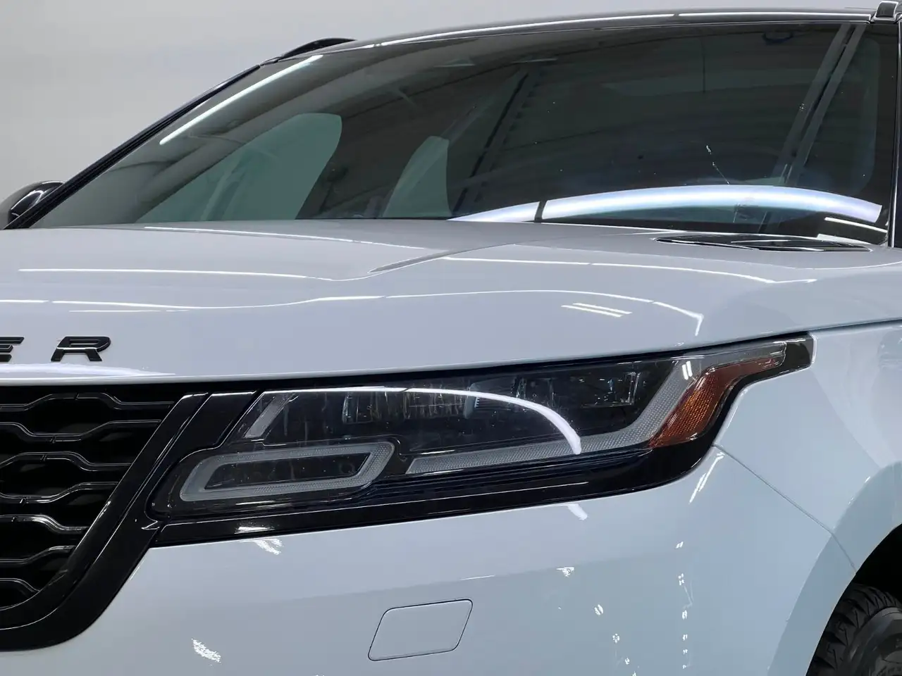 Land Rover Range Rover Velar снимка Land Rover Range Rover Velar