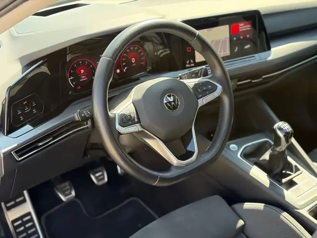 Volkswagen Golf view 9