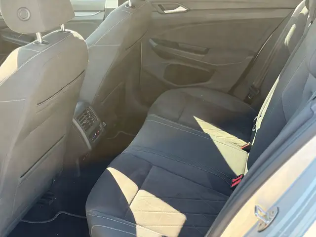 Volkswagen Golf view 14