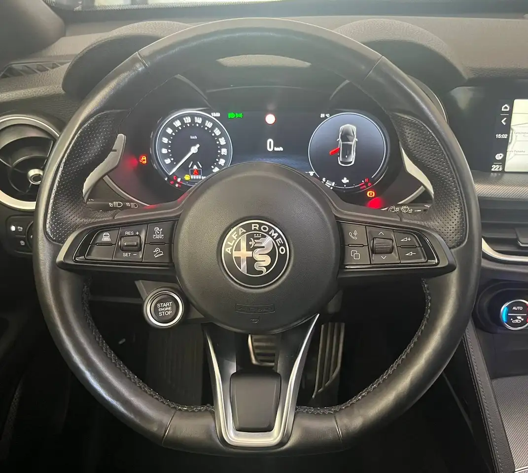 Alfa Romeo Stelvio 2024 — фото 11