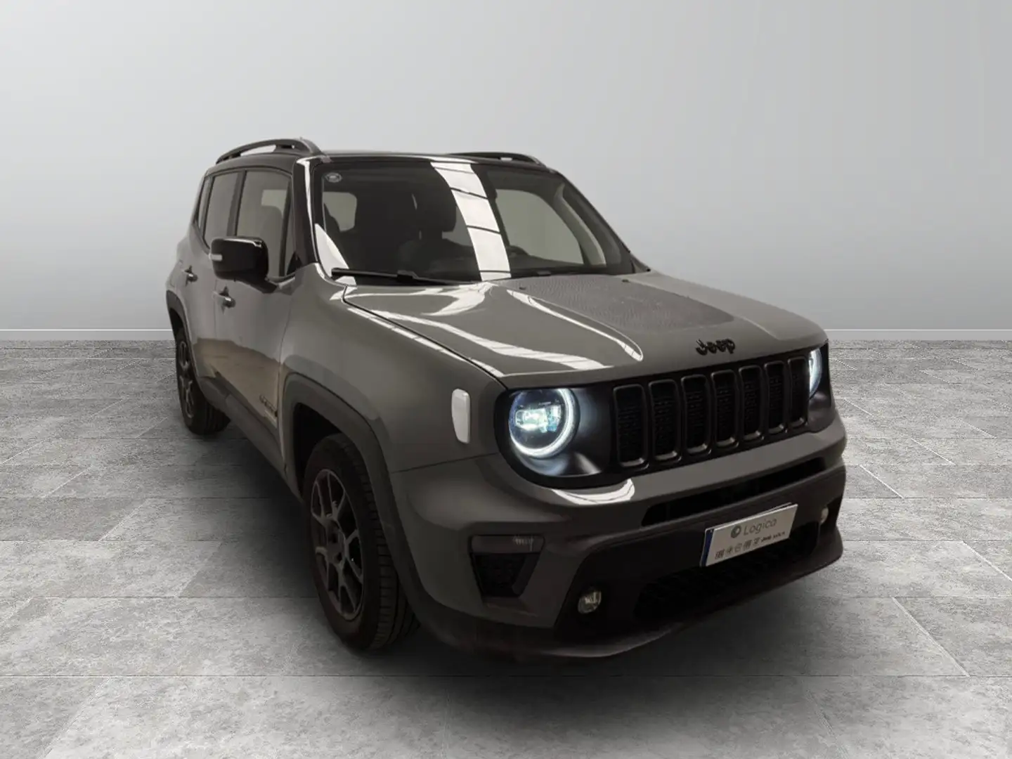 Jeep Renegade 1.5 Turbo T4 MHEV Upland Grijs - 1