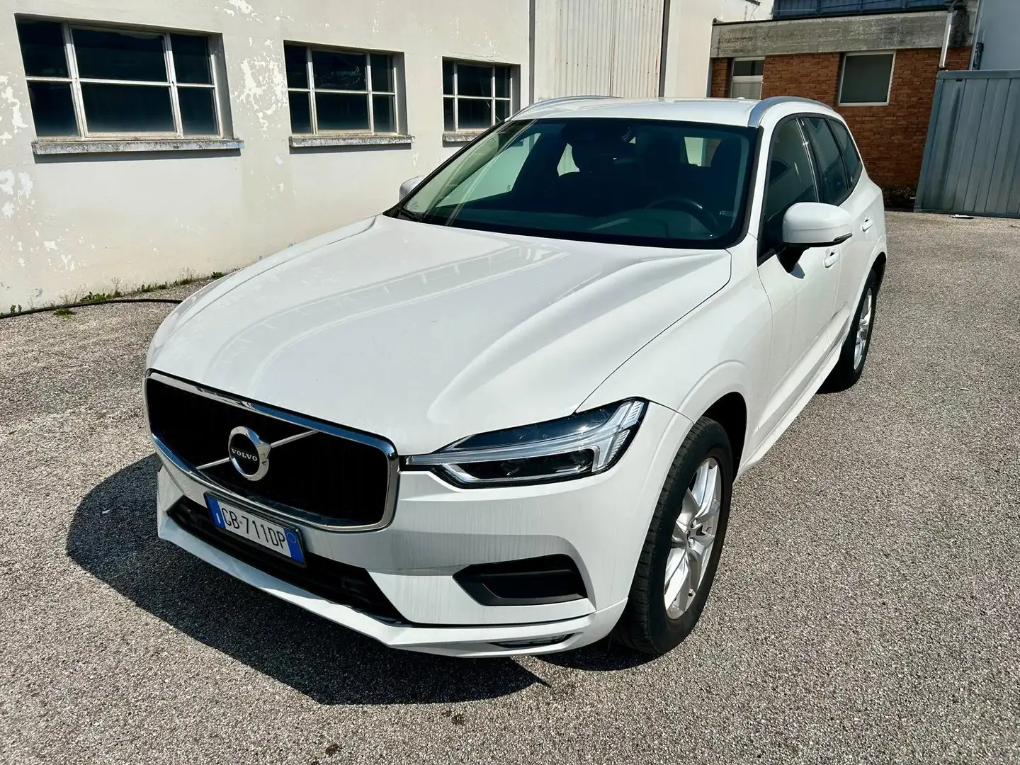 Volvo XC60 2.0 b4 Business Plus awd geartronic my20 GB711DP Bianco - 2