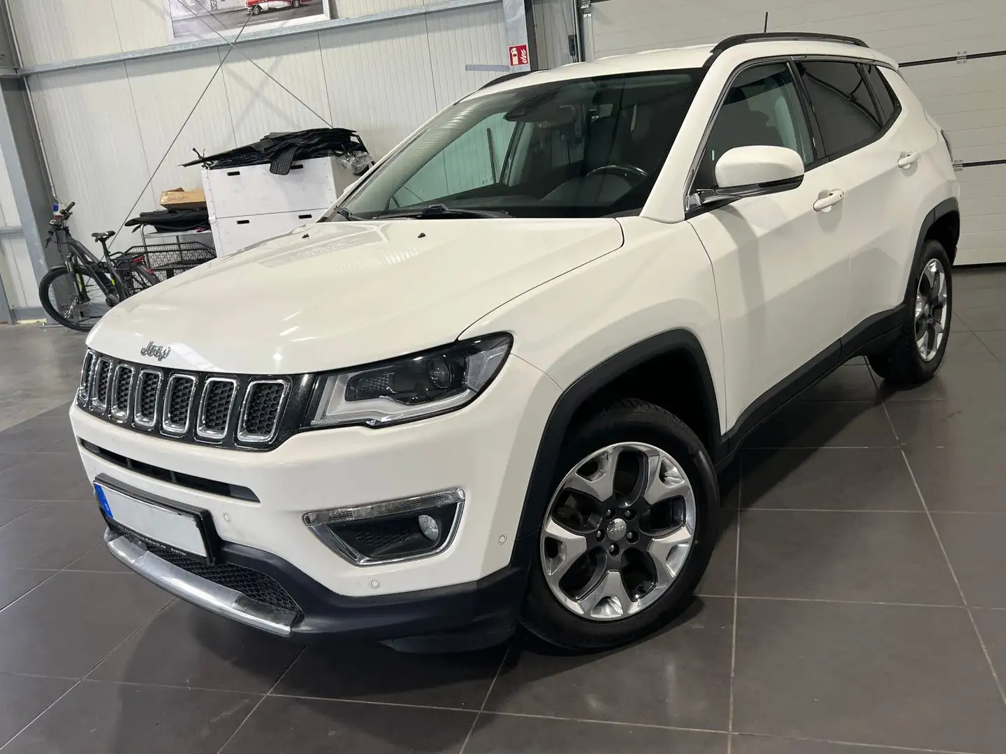 Jeep Compass 2.0 4WD Automatik **Navi*Kamera*AHK** Weiß - 1