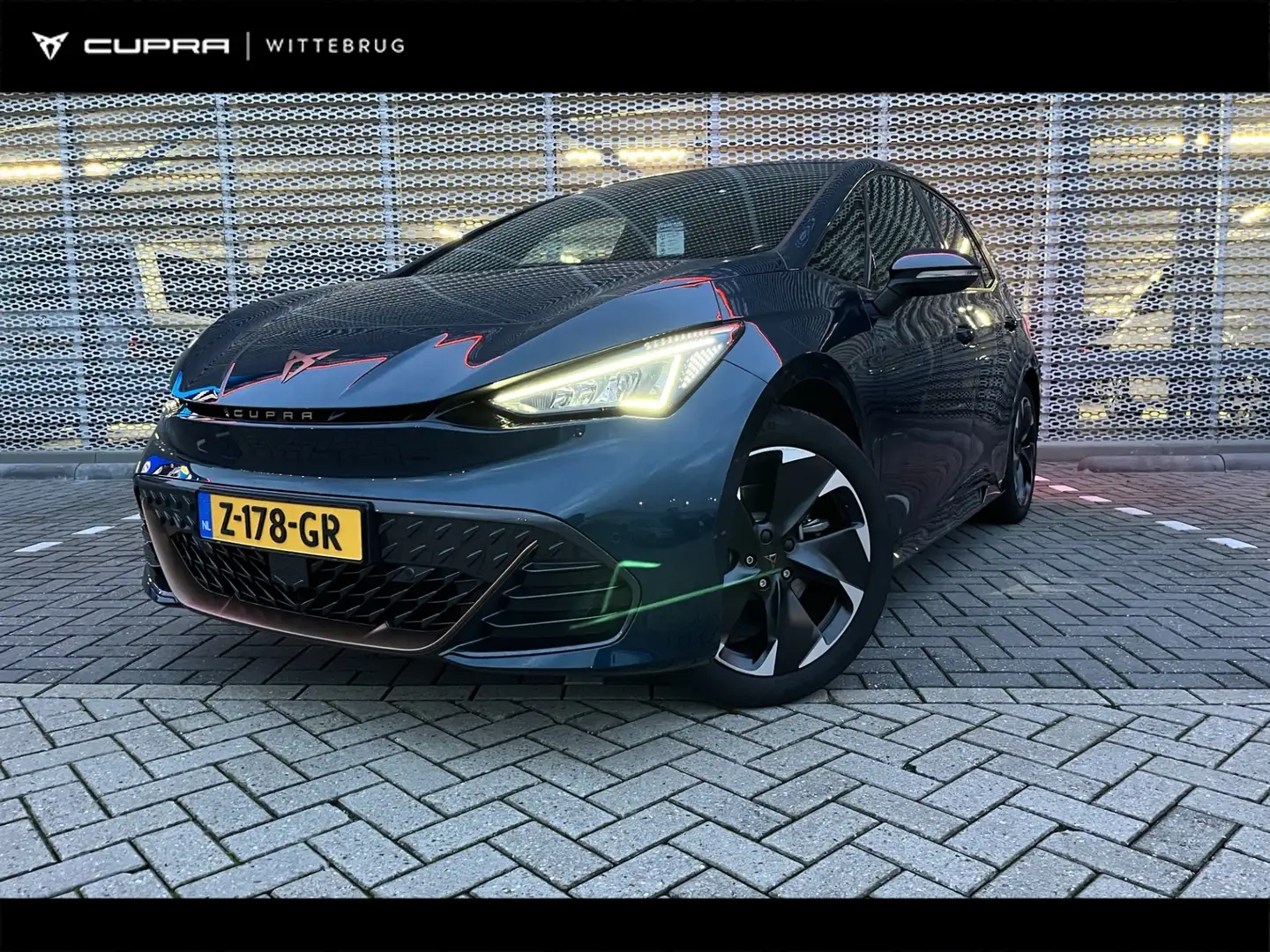 CUPRA Born Impulse 62 kWh Sfeerverlichting / parkeersensoren Blauw - 1
