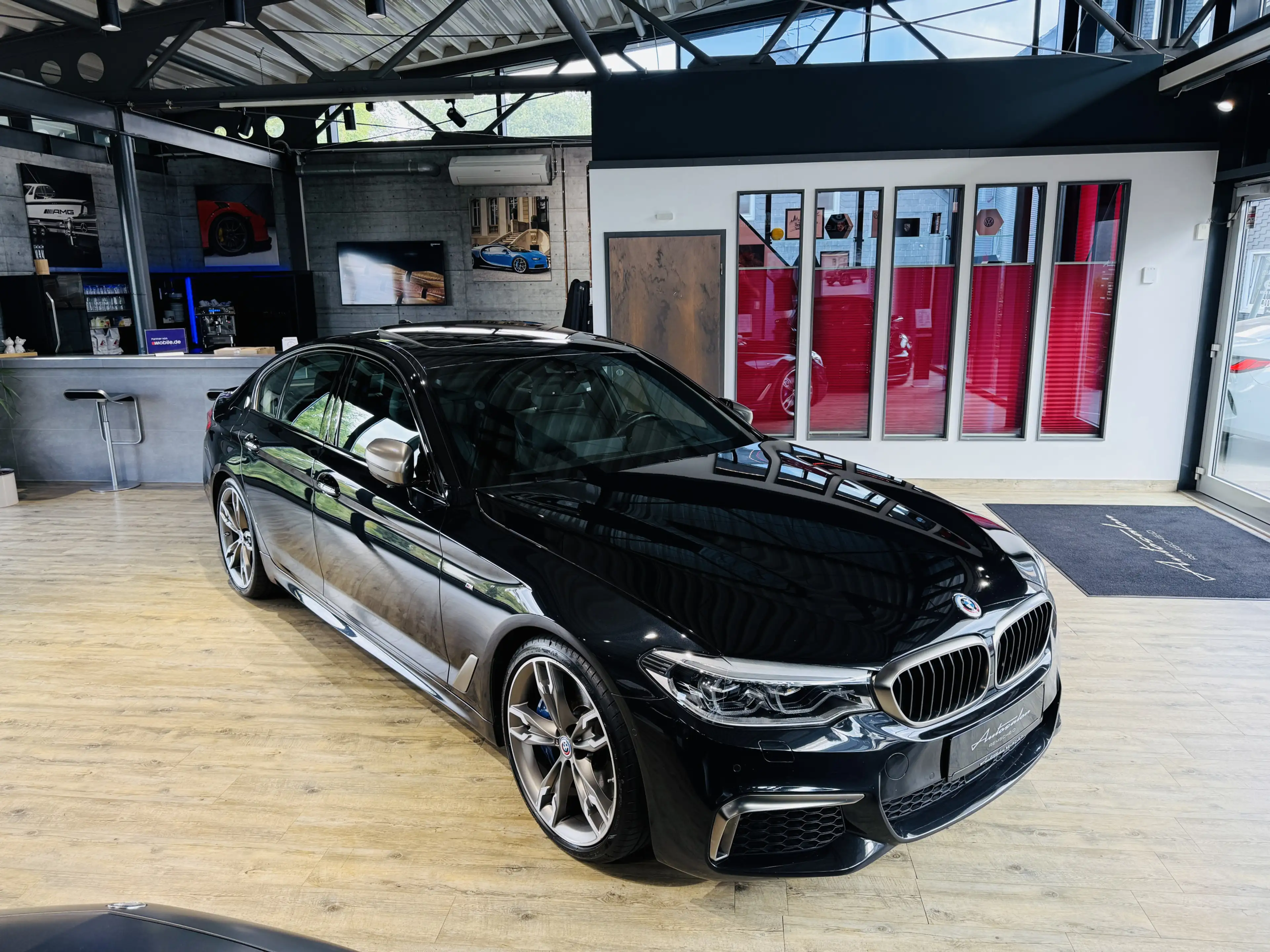 BMW 550 i xDrive*G.SHD*ACC*KAMERA*HUD*HARMAN KARDON — photo 8