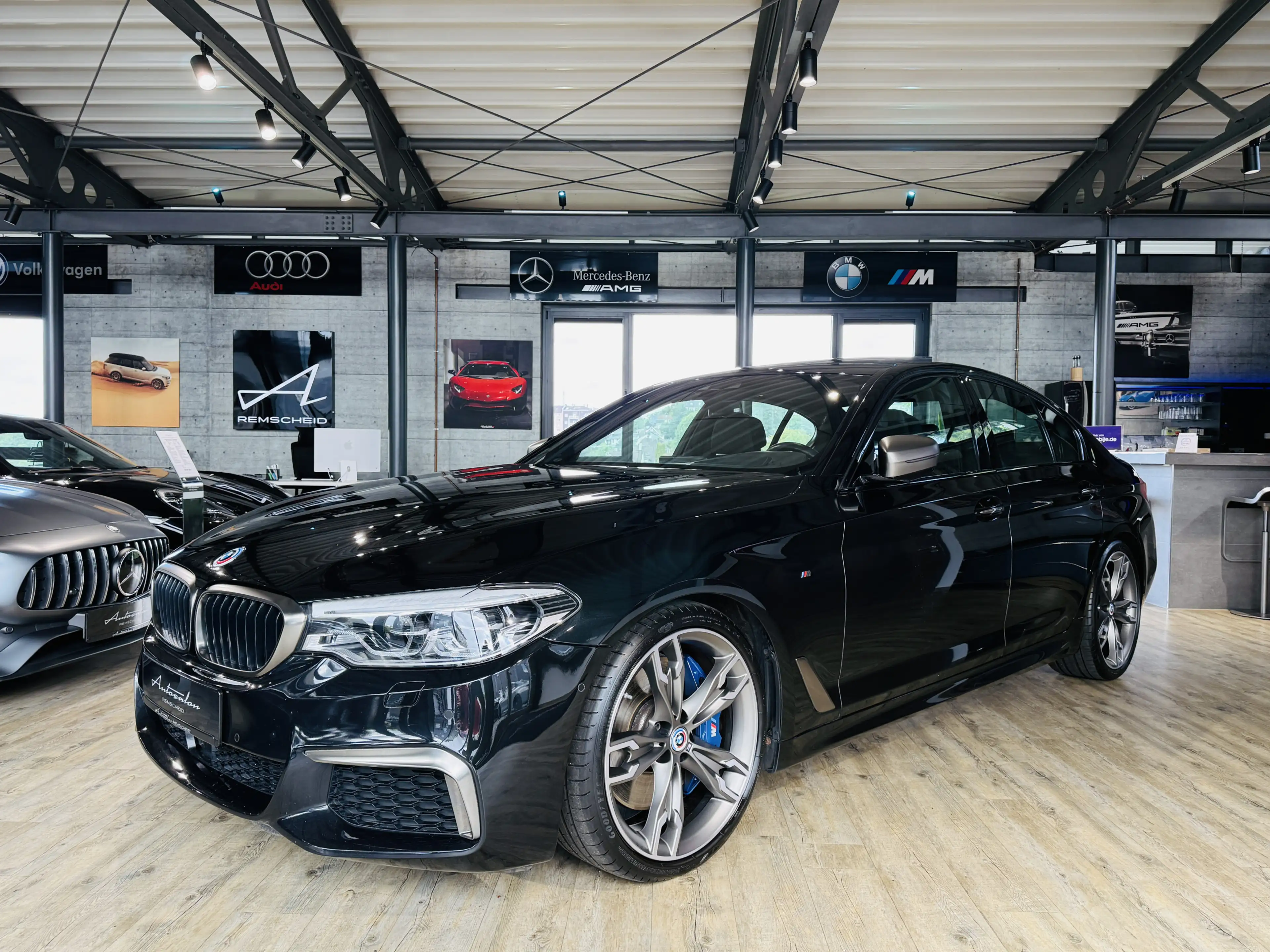 BMW 550 i xDrive*G.SHD*ACC*KAMERA*HUD*HARMAN KARDON