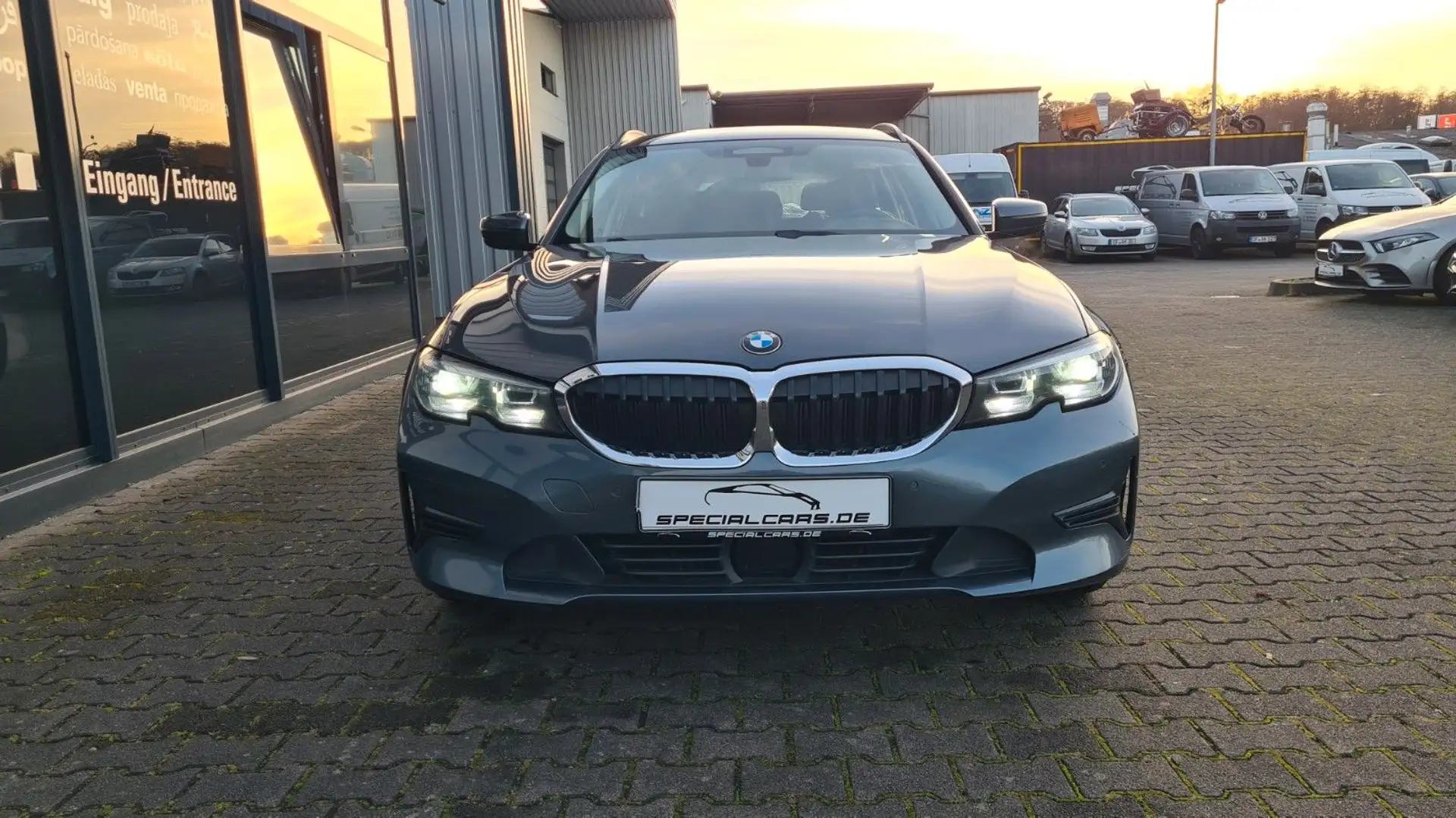BMW 318 d Advantage - DriAssPro - MEMORY - CAM - Gris - 2